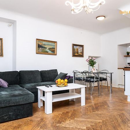 Luxury Suites - Old Town Sauna Str Талин Екстериор снимка