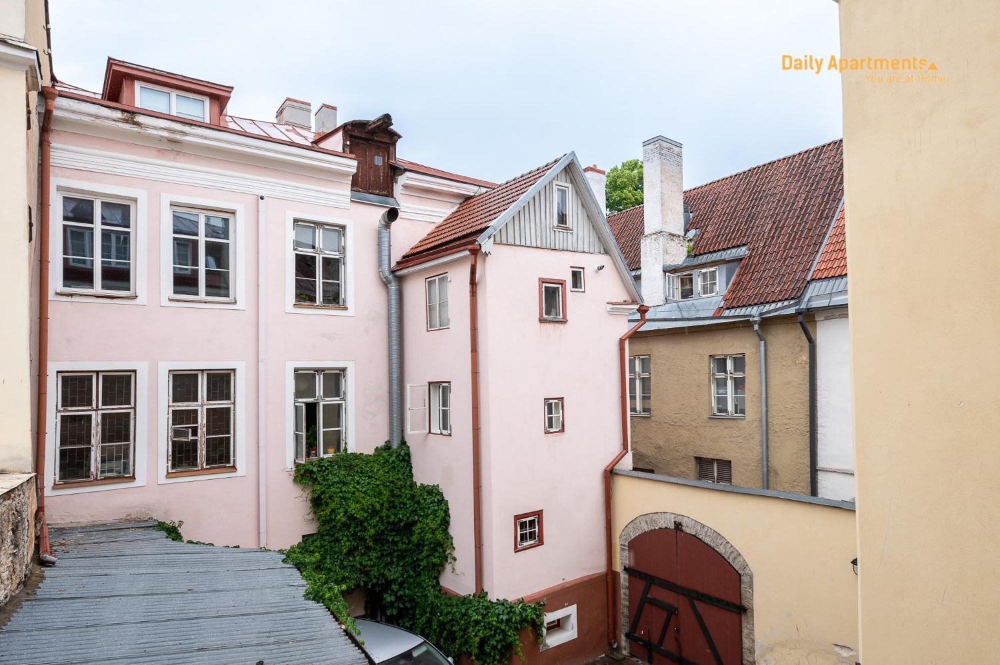 Luxury Suites - Old Town Sauna Str Талин Екстериор снимка